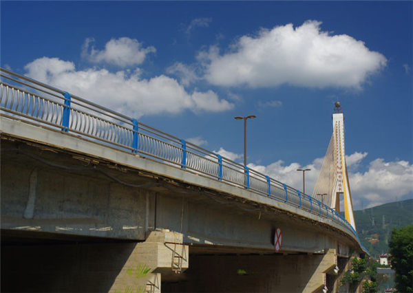 鄂州304不锈钢桥梁护栏：安全、耐用与美观的完美结合